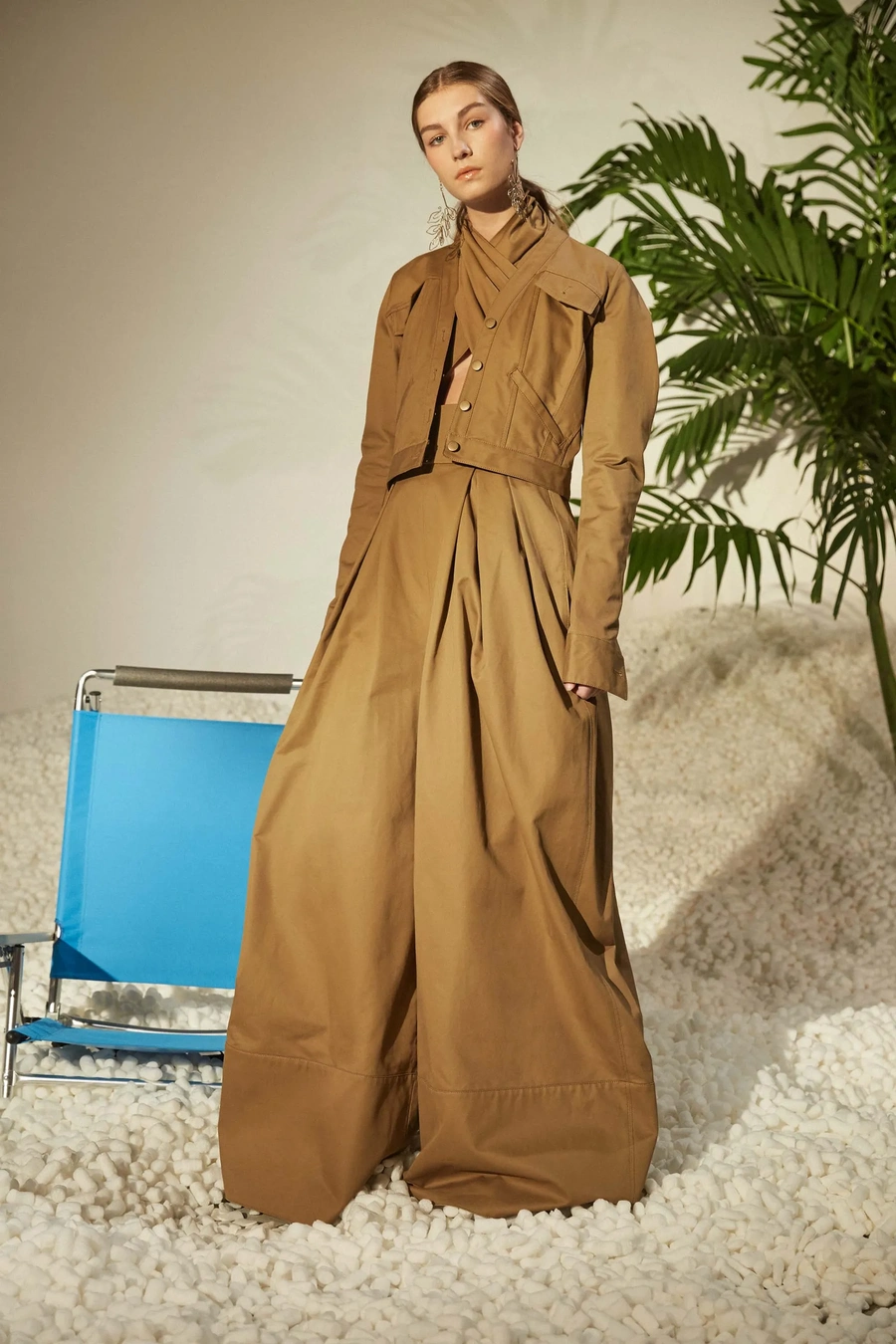 khaki fabric h
