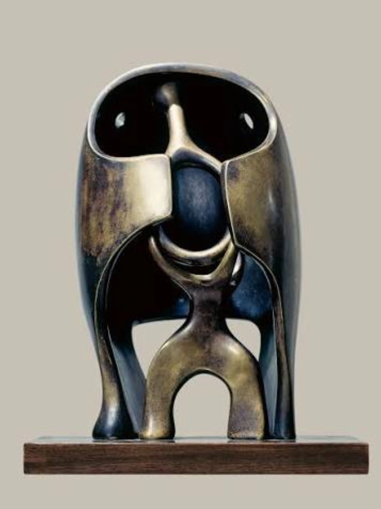 modern sculpture Henry Moore