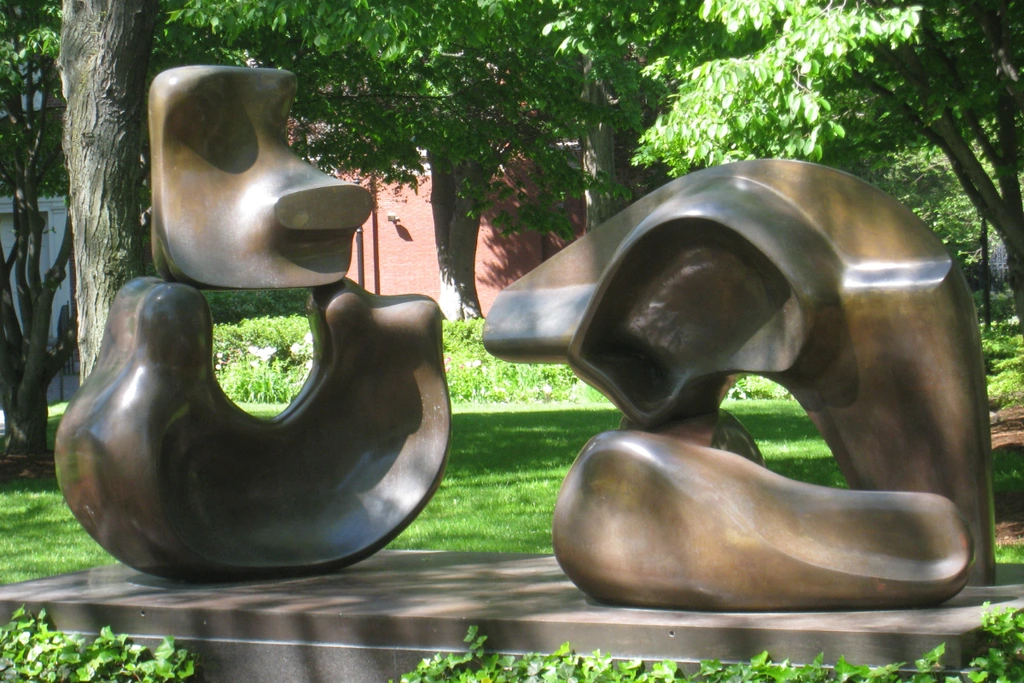 modern sculpture Henry Moore
