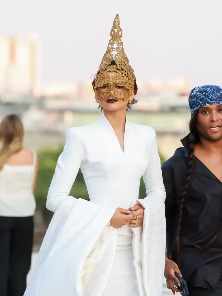 Zendaya’s Athena makeup looks
