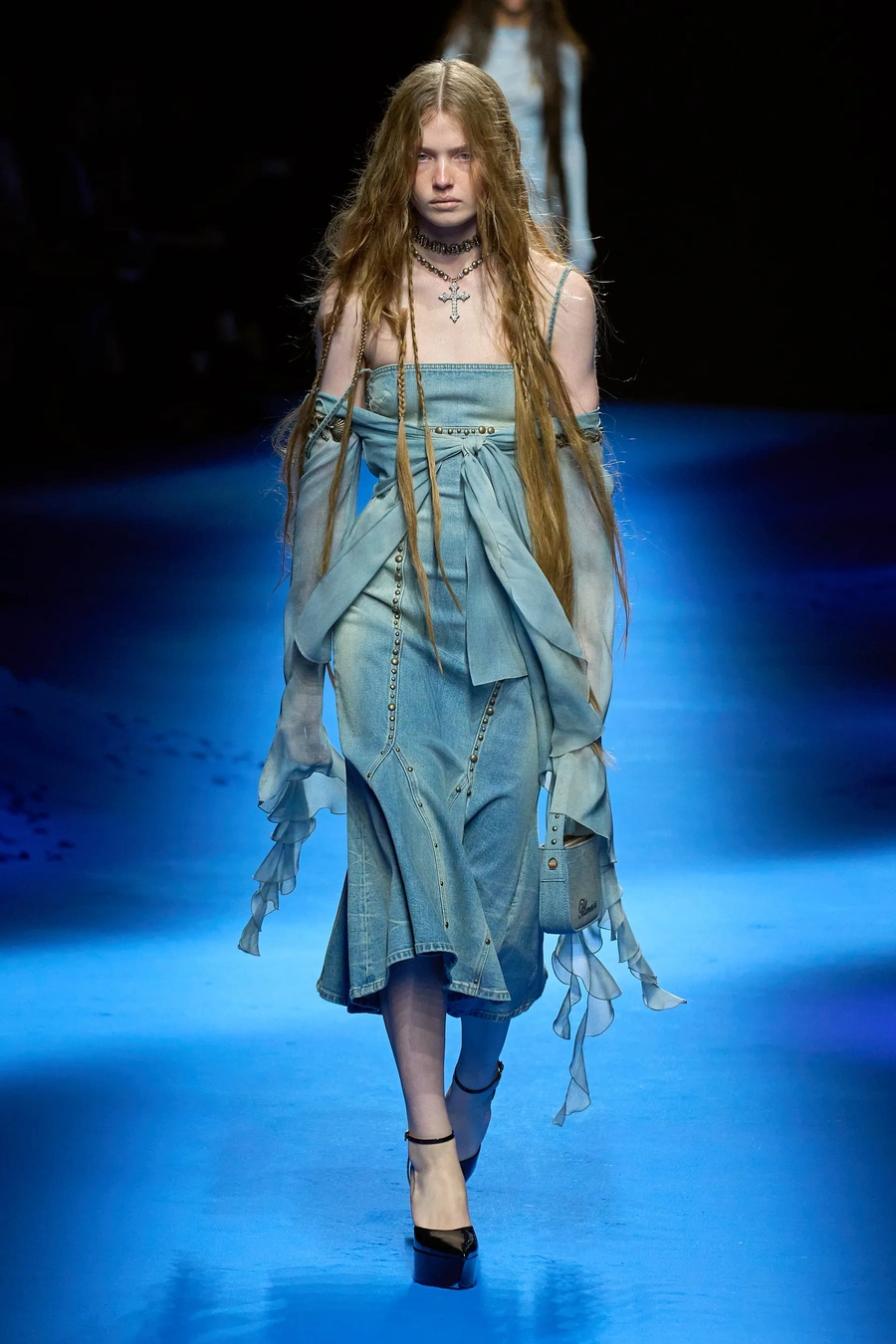 denim fabric runway 4