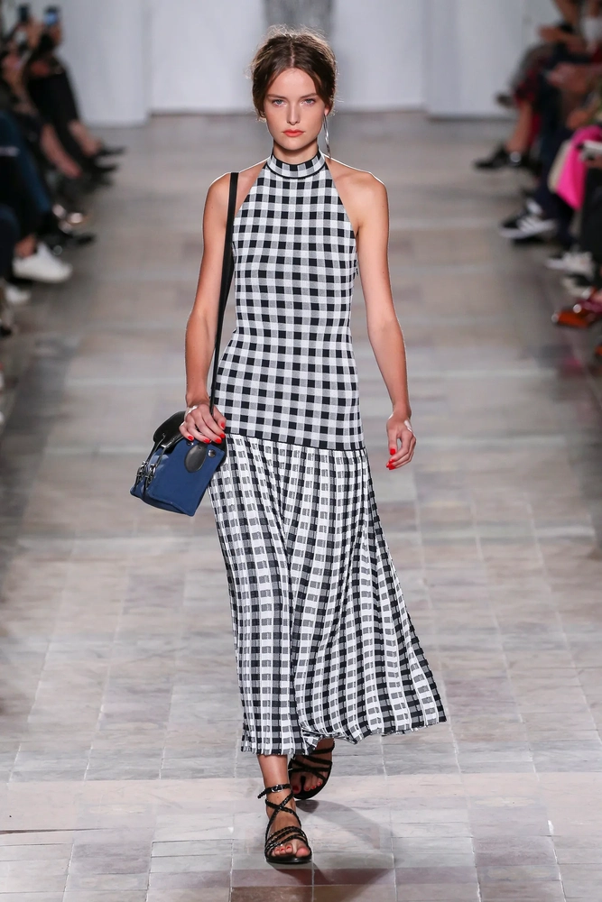How Gingham Fabric Is Used in Fashion 9