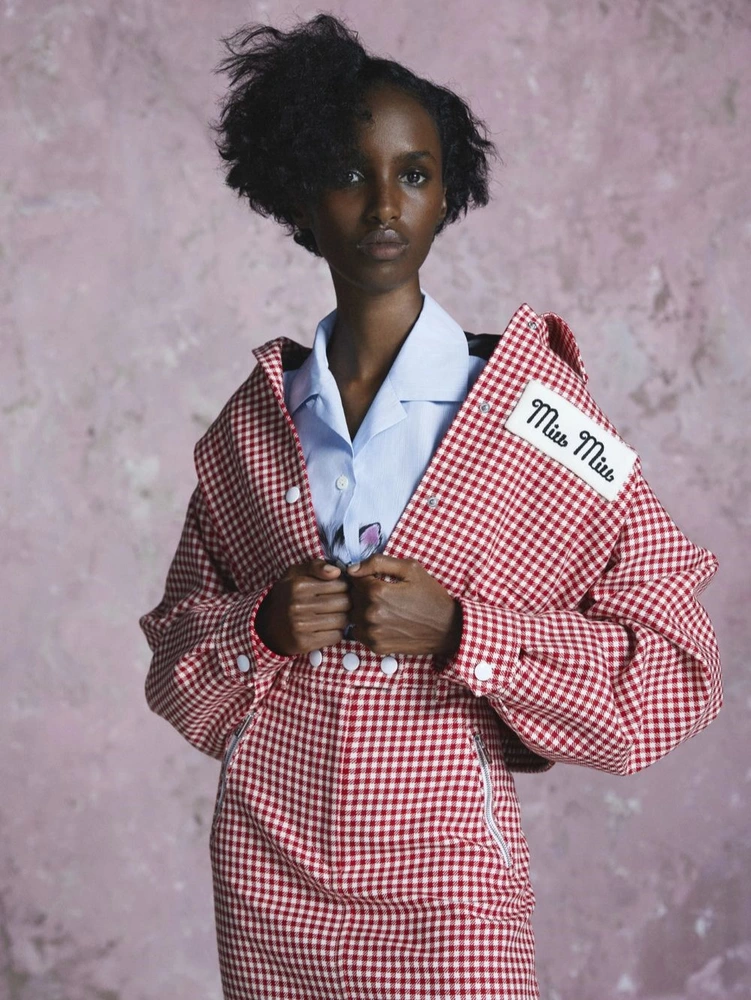 How Gingham Fabric Is Used in Fashion 2