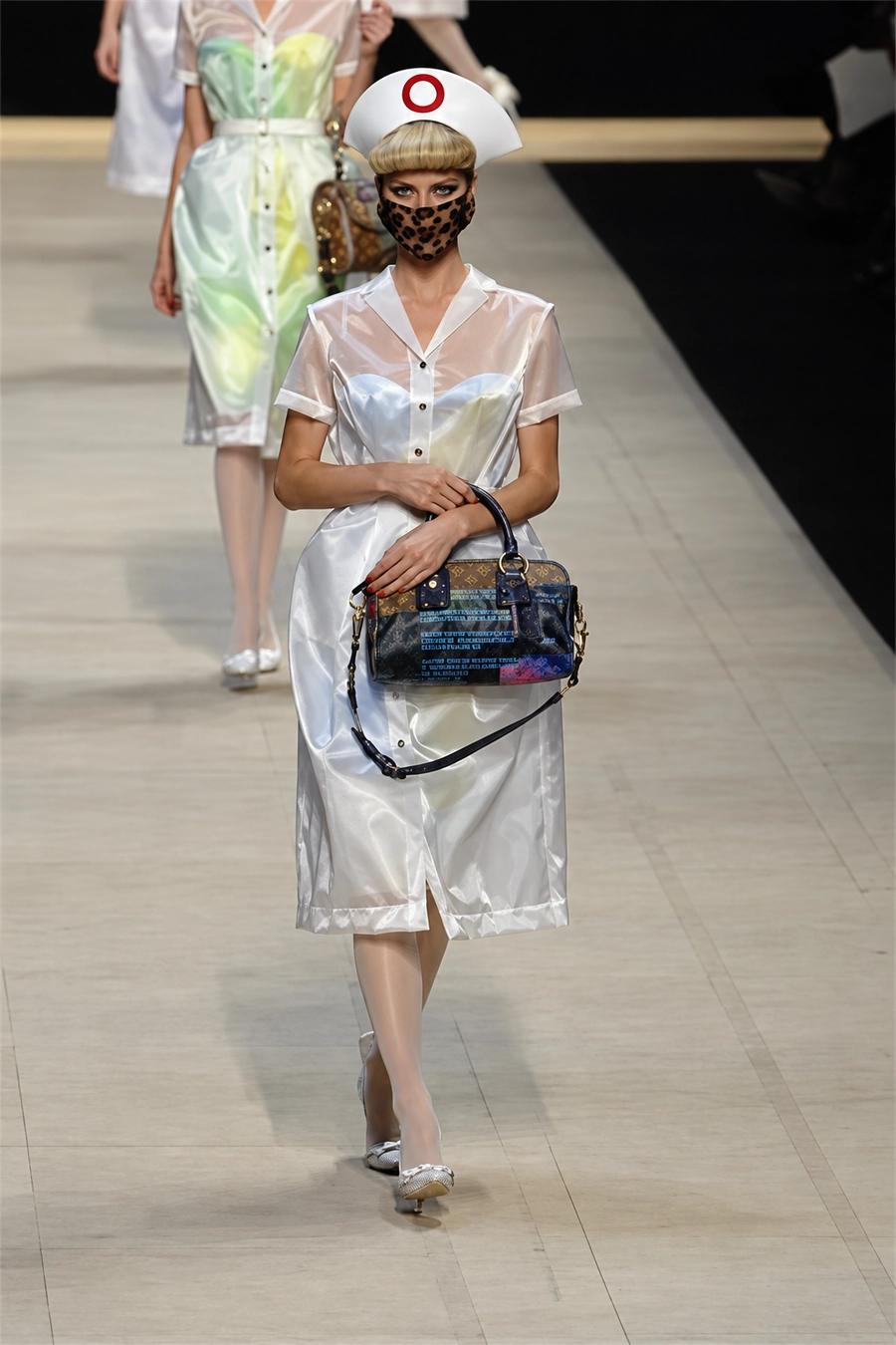 Marc Jacobs 4