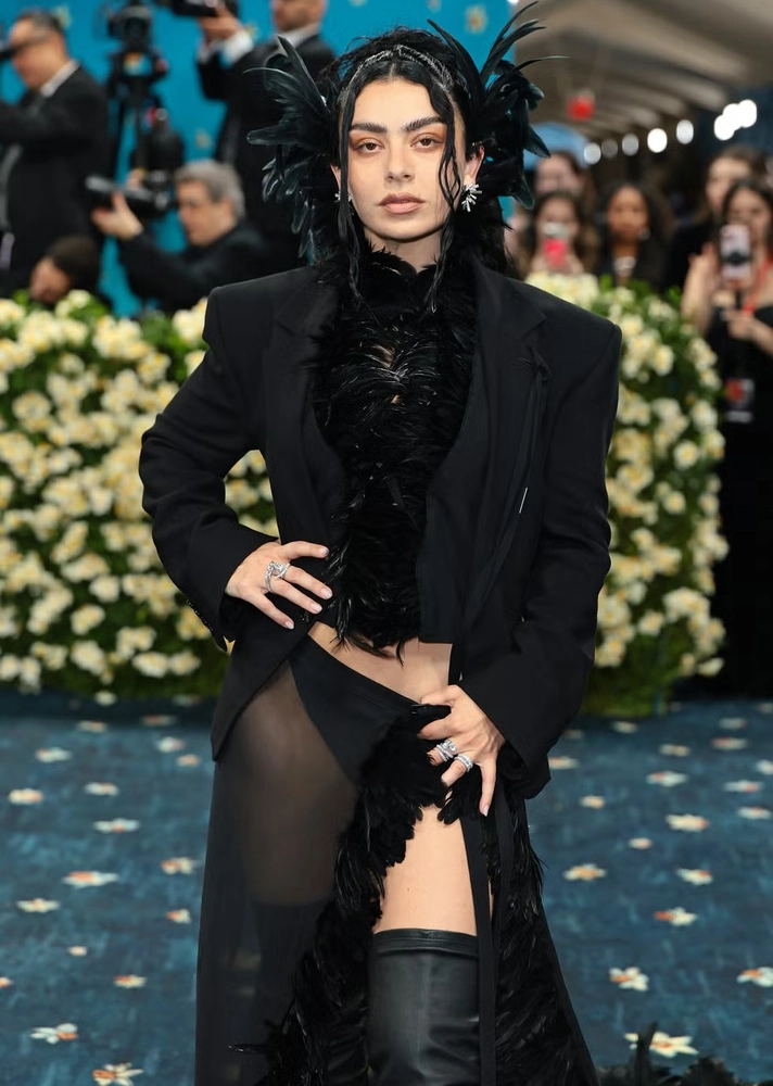 Charli XCX 5