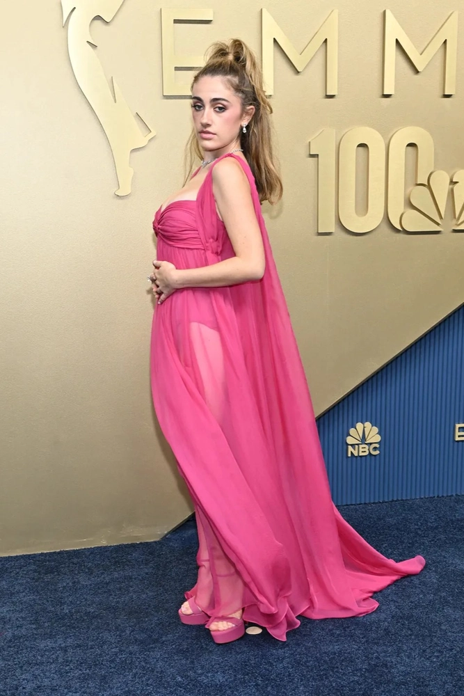 The 2026 Emmys Let Fabric Breathe 2