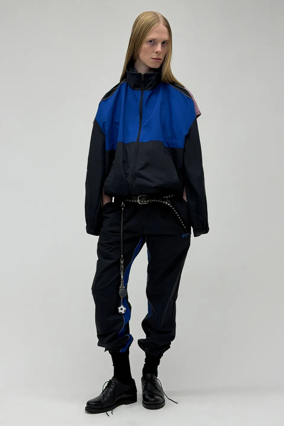 The Windbreaker Is Fall 2026’s Unskippable Jacket 8