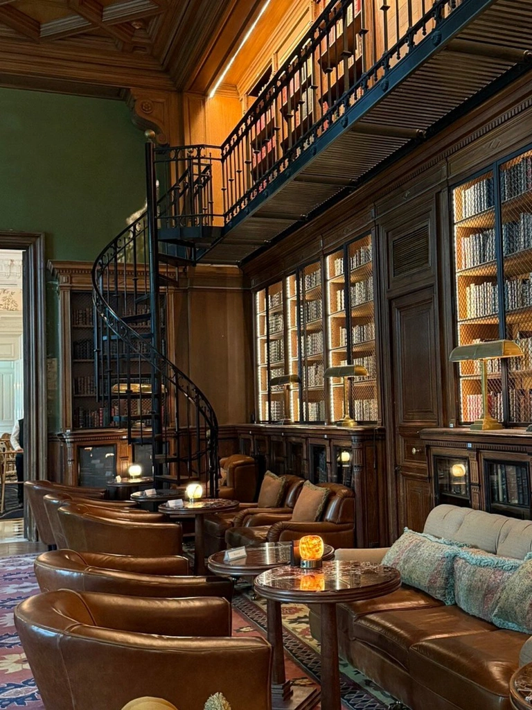 parisian Boutique bars