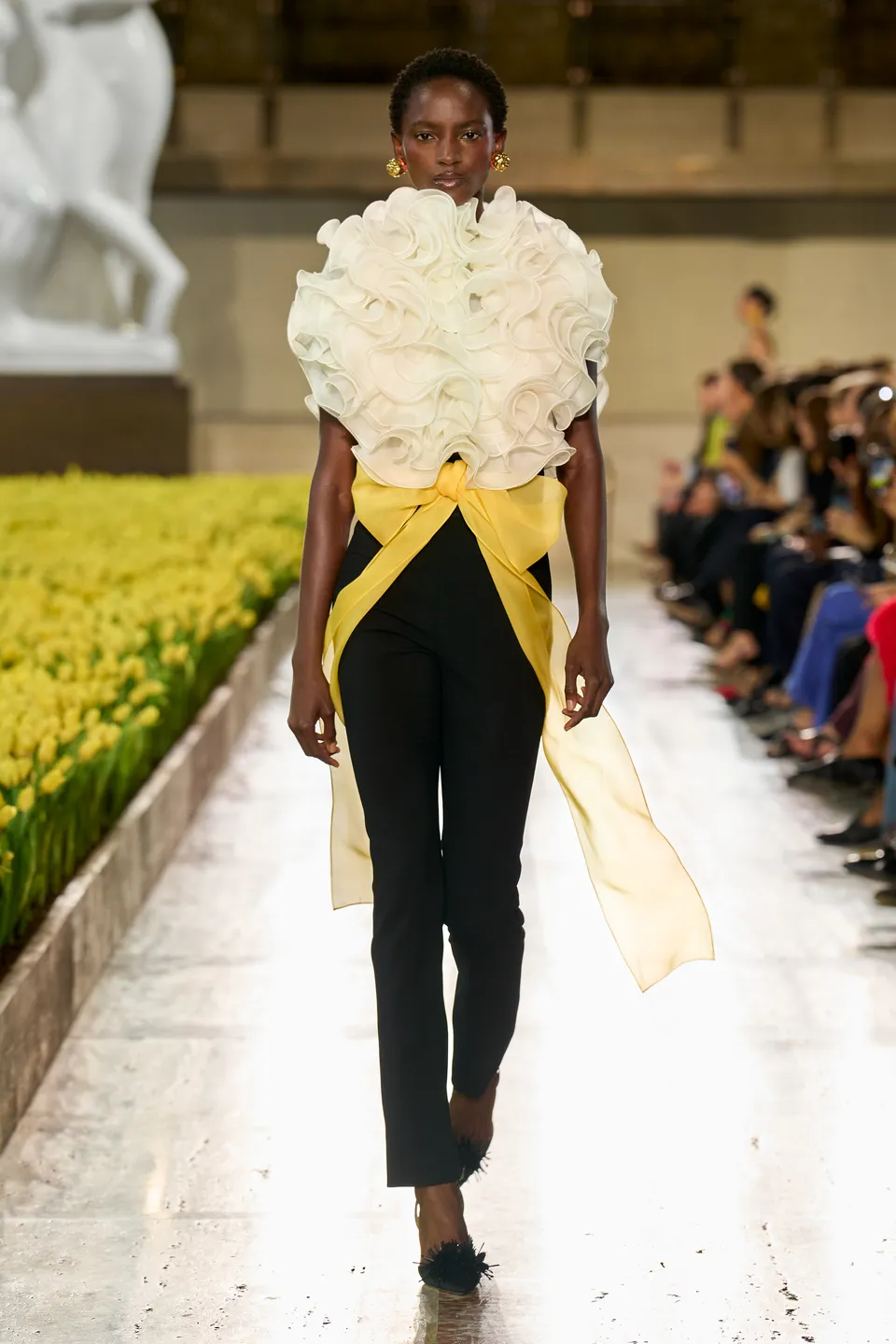 Carolina Herrera SS27 12