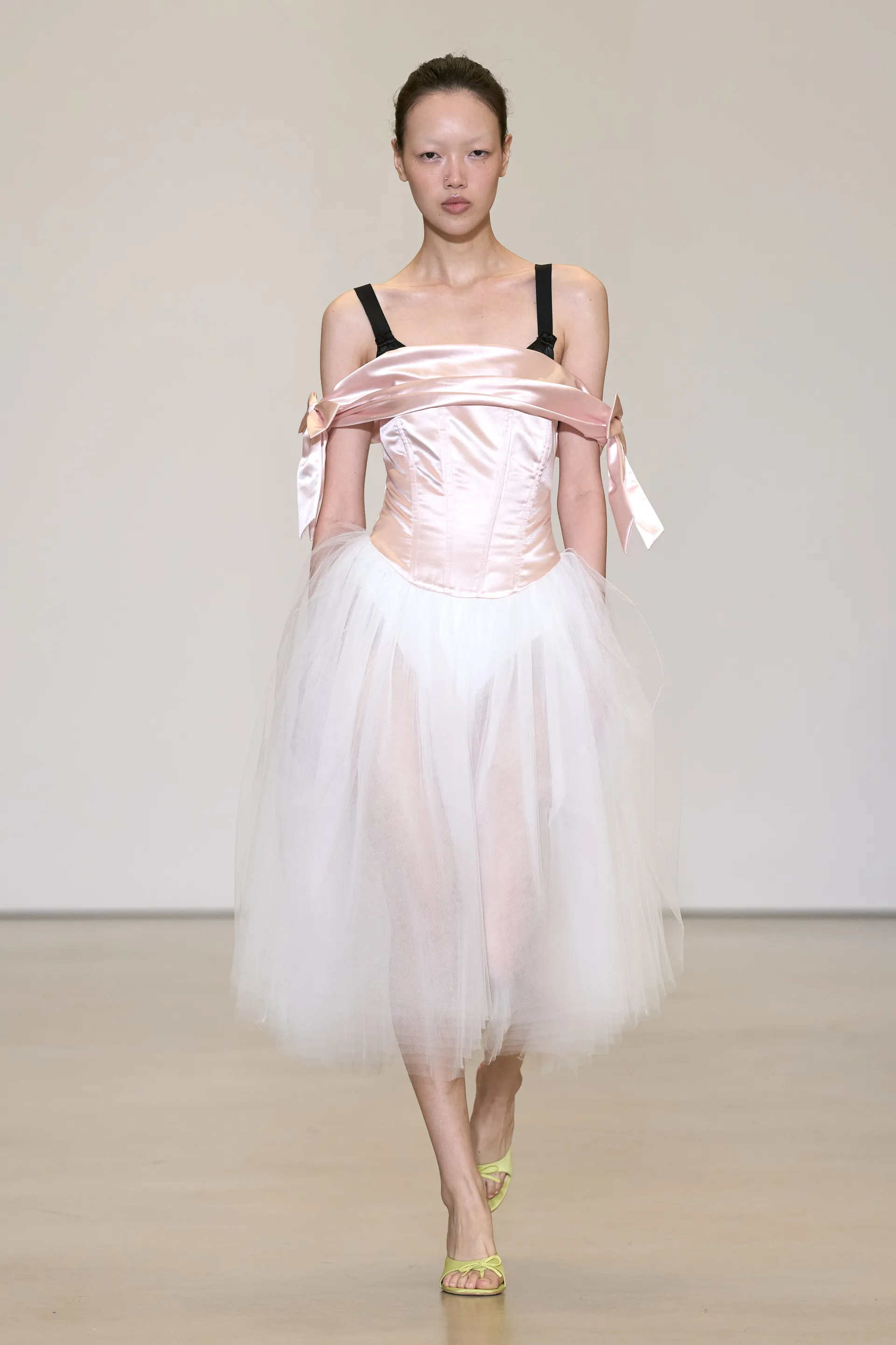 Sandy Liang SS27 b