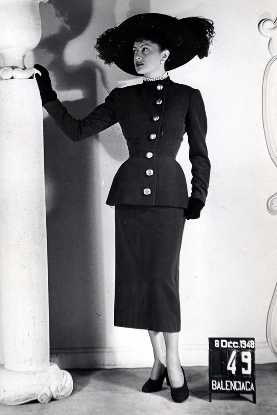Balenciaga Hourglass Avenue 1