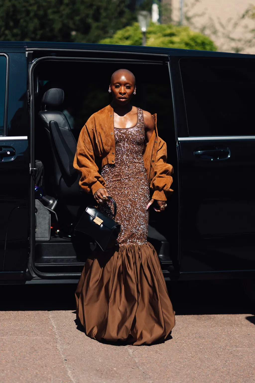 Balenciaga Hourglass Avenue 8