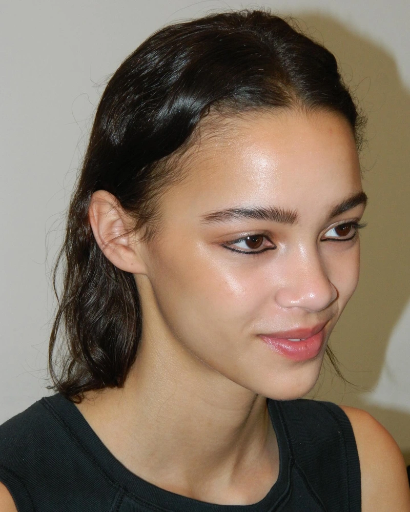 bottom eyeliner 11