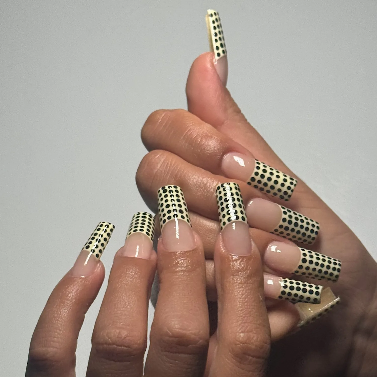 Polka Dot Nails 2