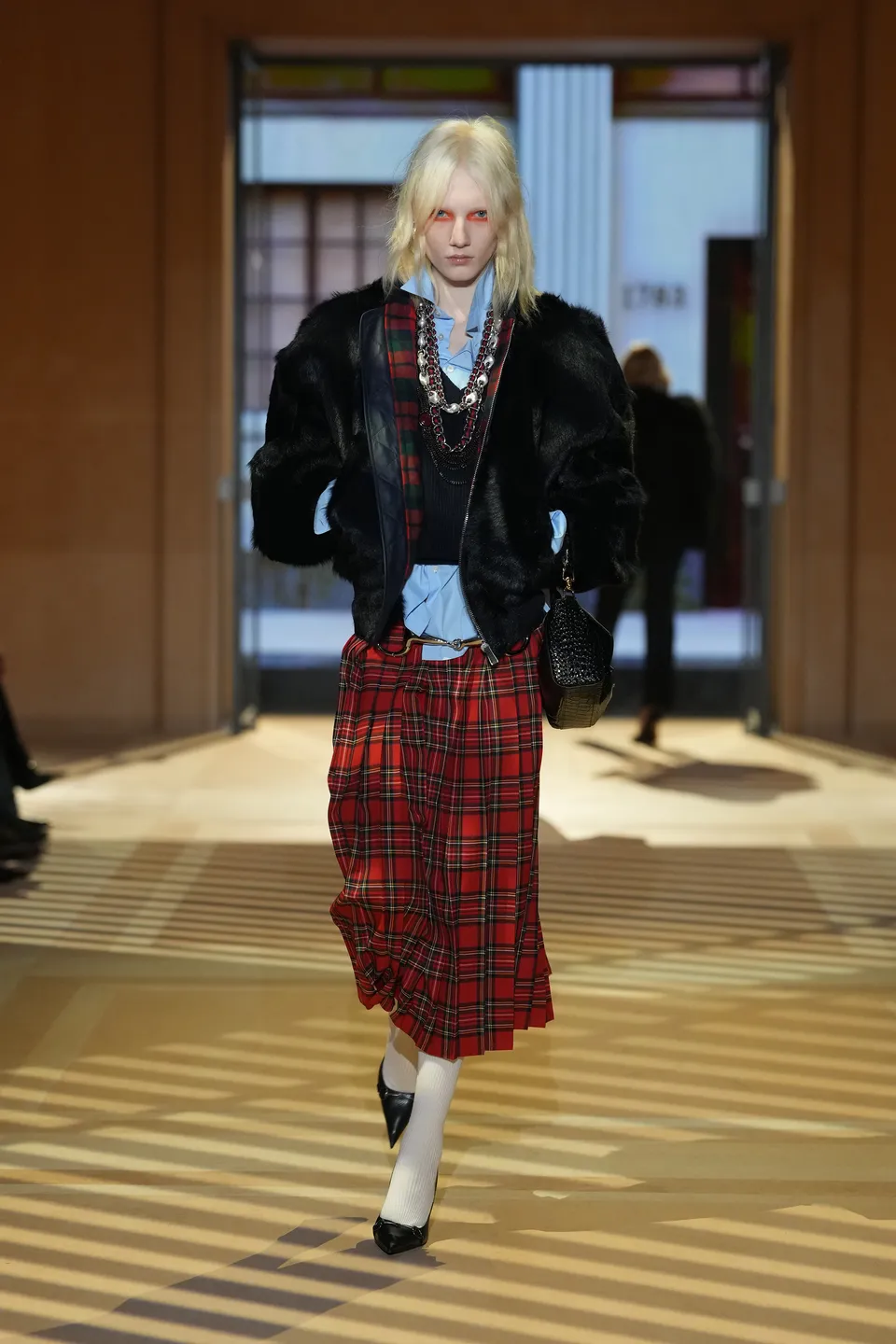 Gucci SS27 10