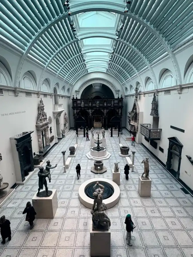 city as gallery art gallery tour
