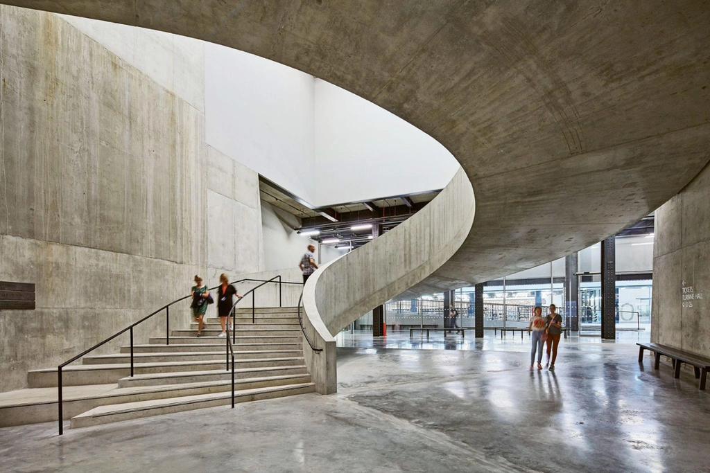 city as gallery art gallery tour