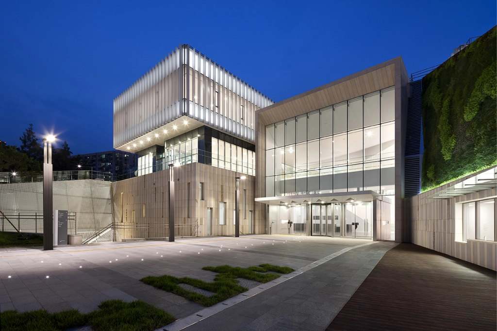 city as gallery museum