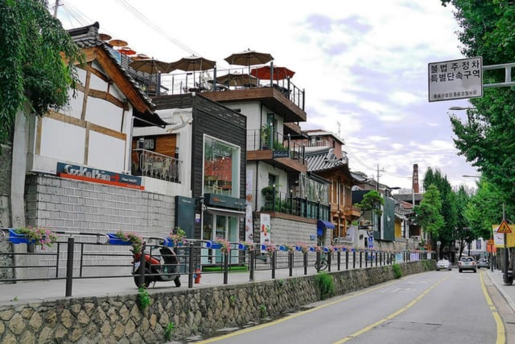 city as gallery