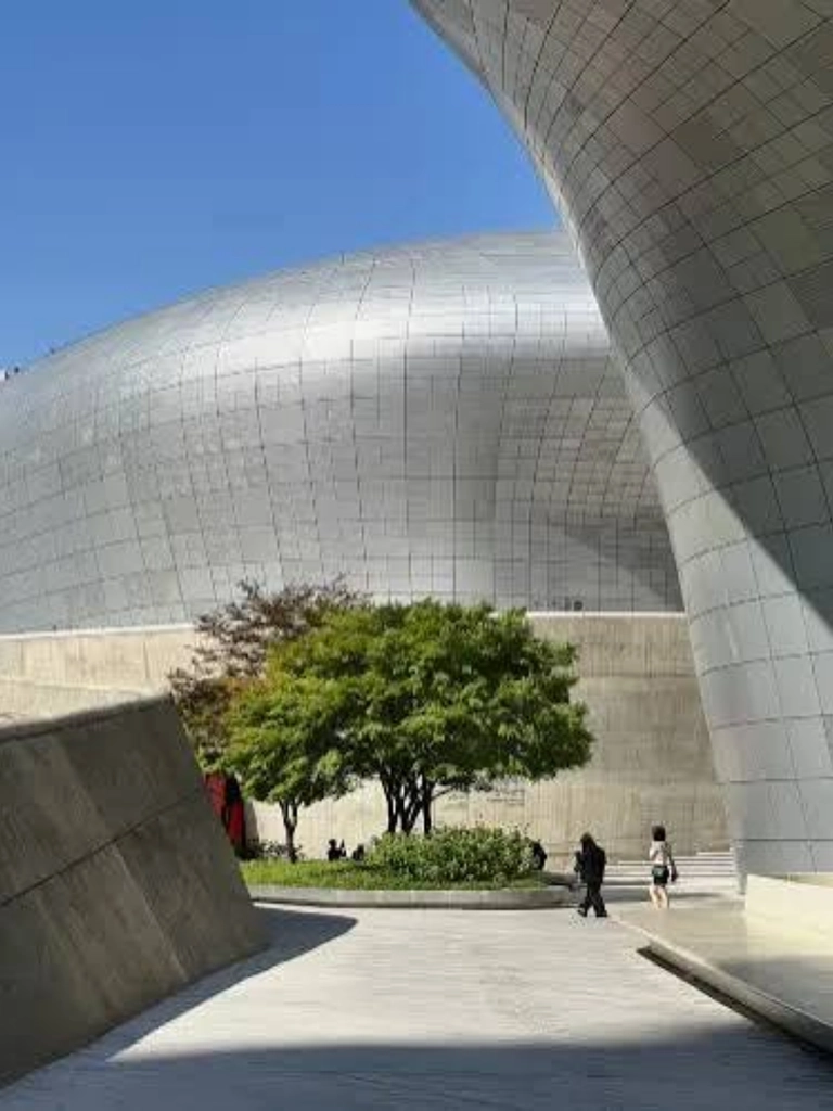 city as gallery