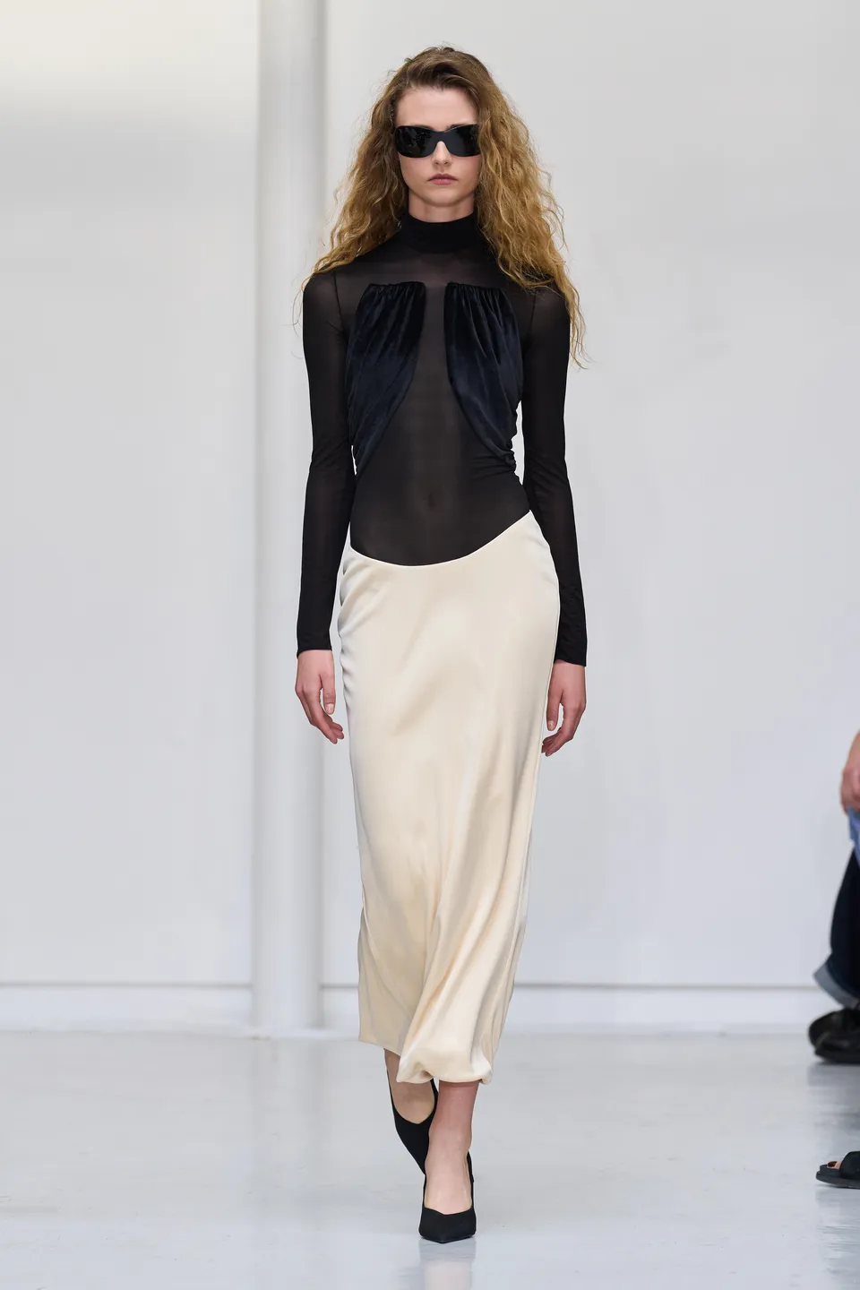 Burc Akyol SS27 5