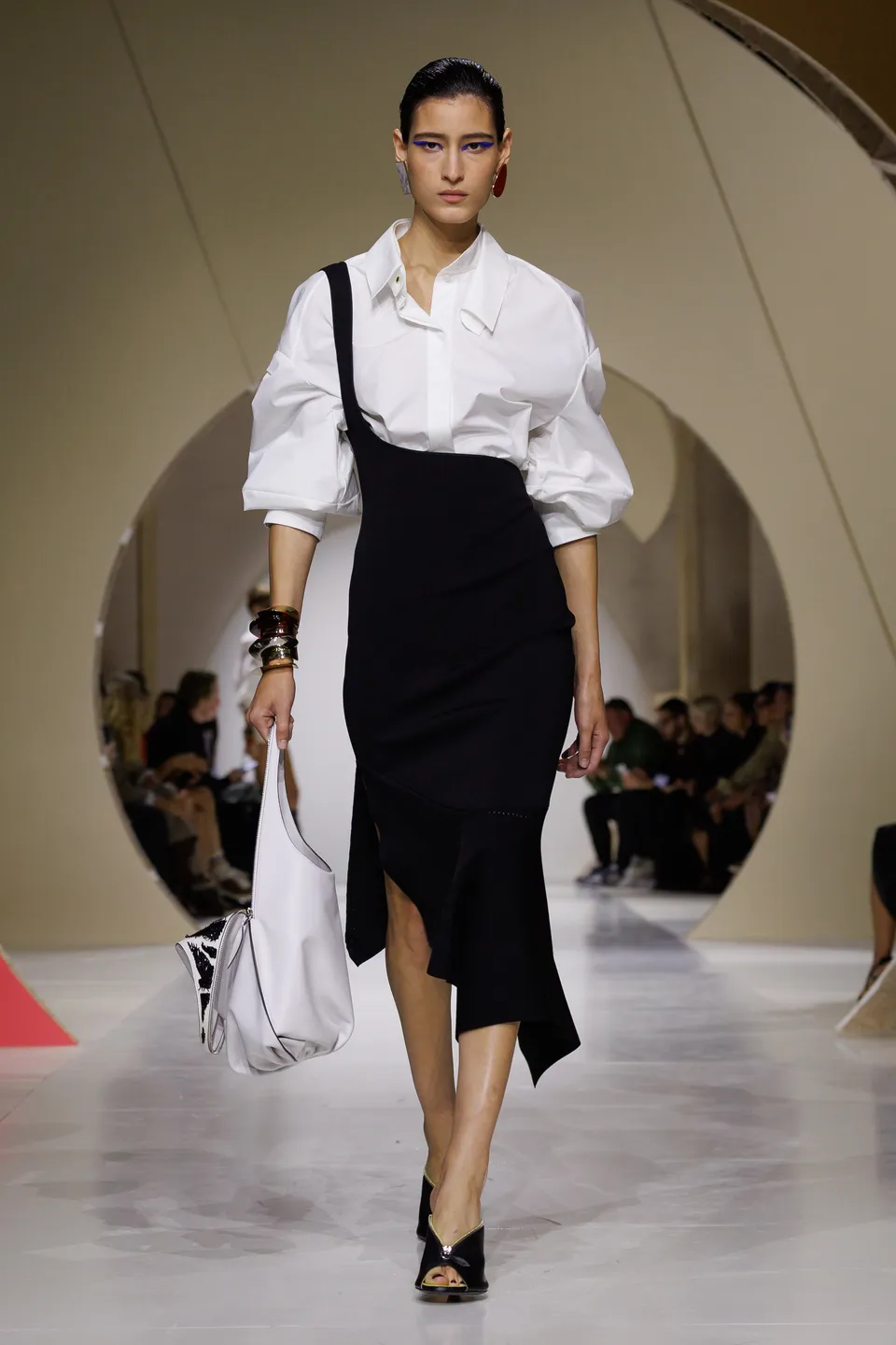 Givenchy SS27 17