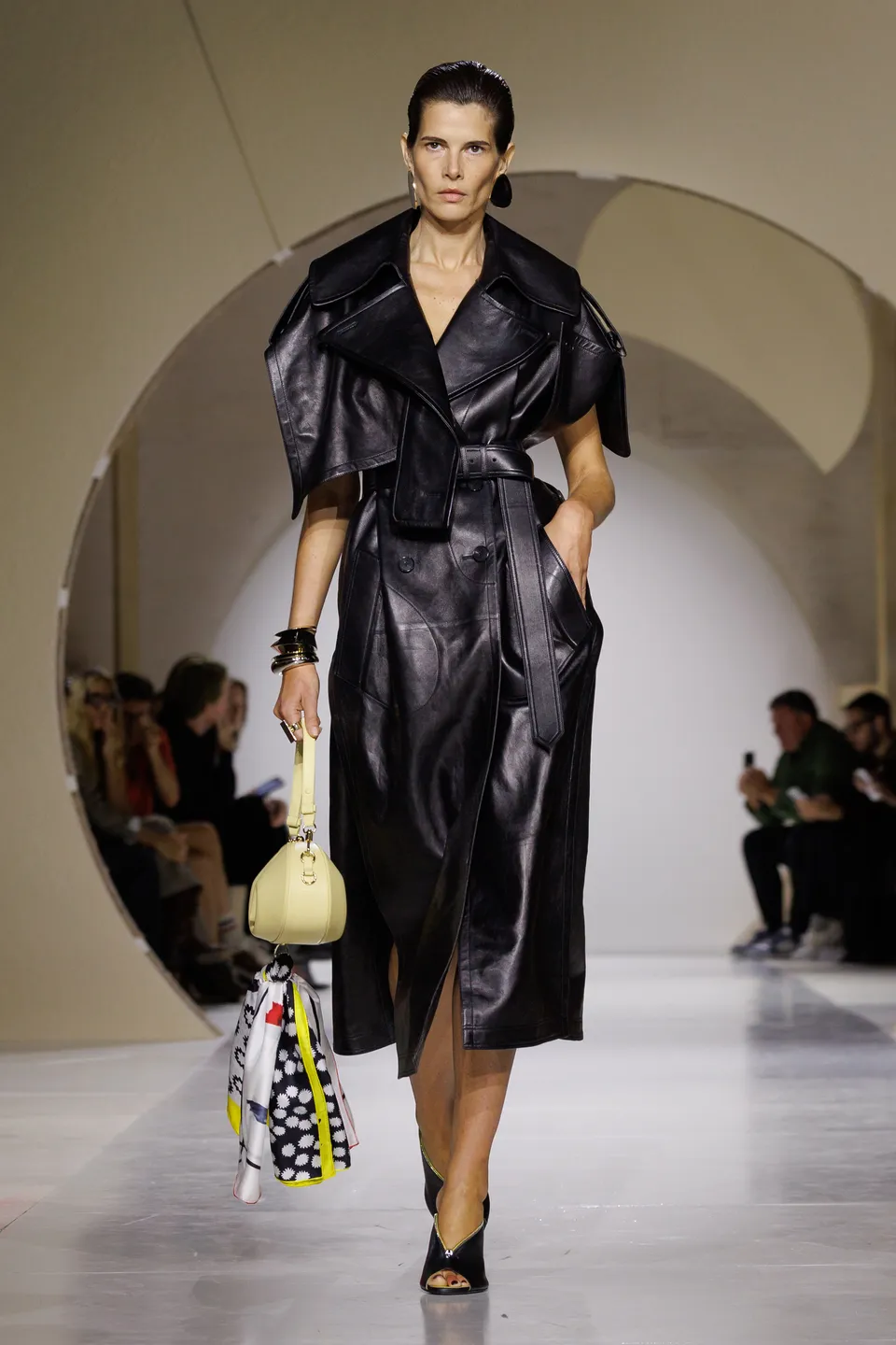 Givenchy SS27 15