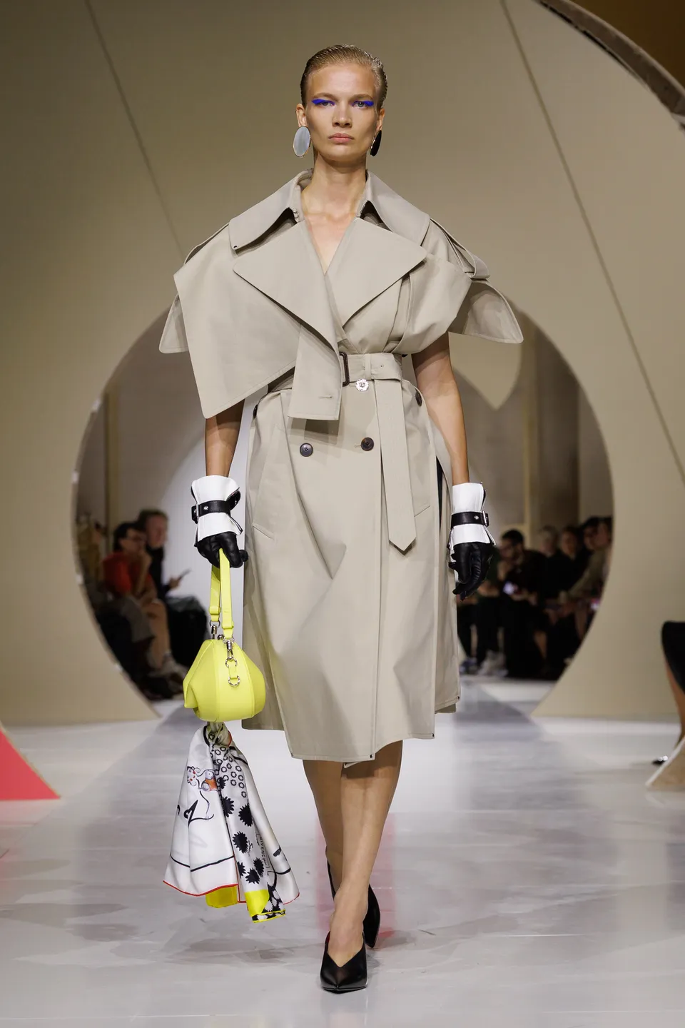 Givenchy SS27 11