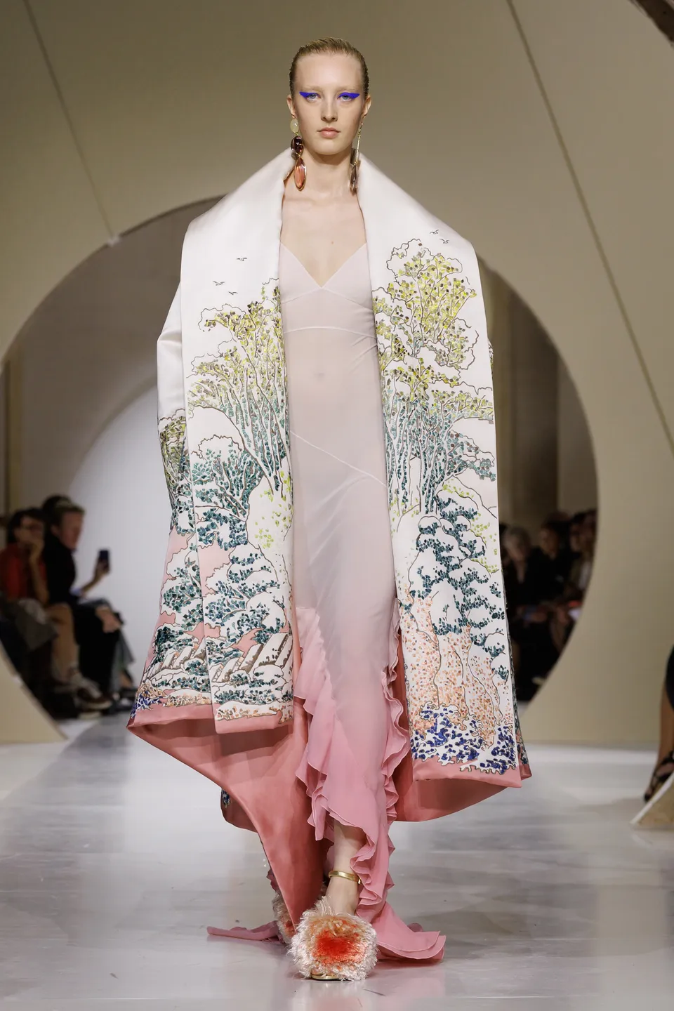 Givenchy SS27 0