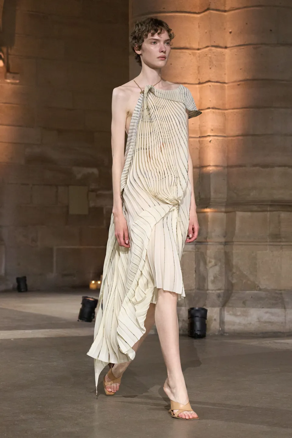 Victoria Beckham SS27 6