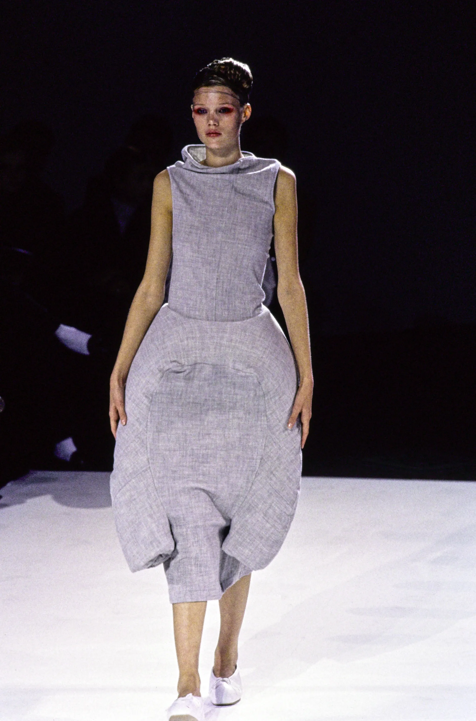 avant-garde fashion 3