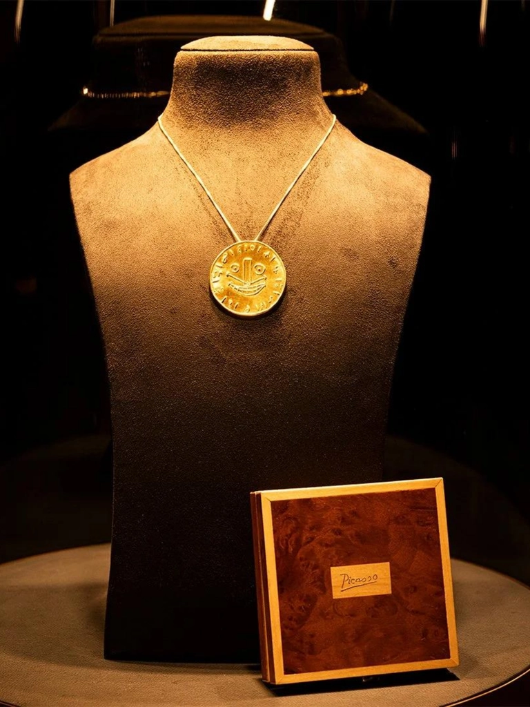 modernist jewelry