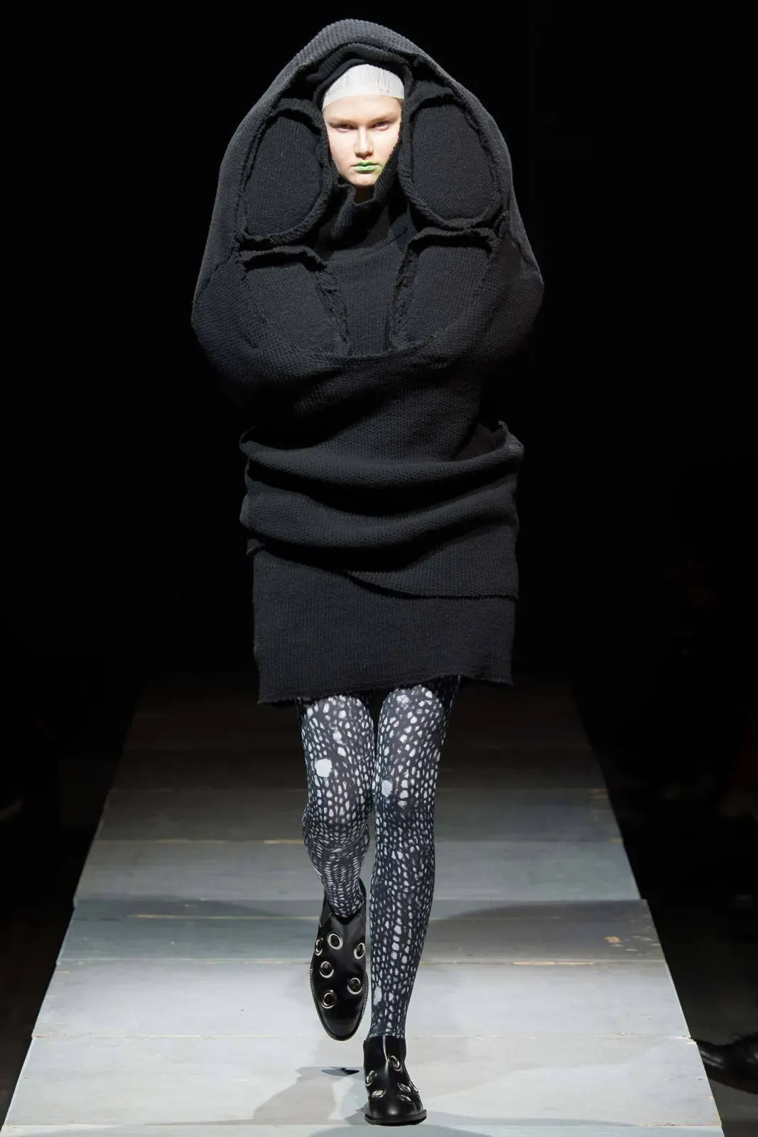 avant-garde style 10