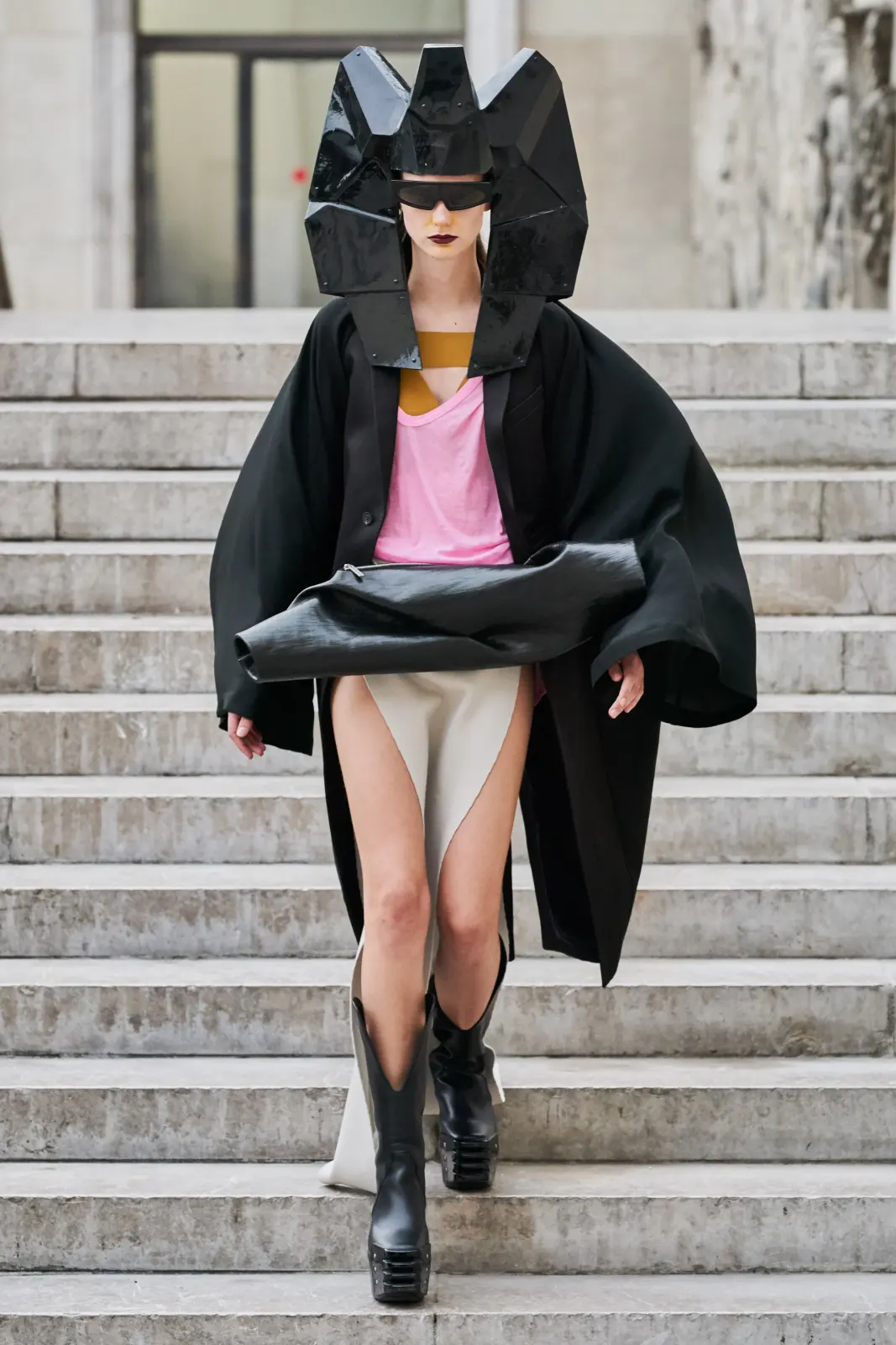 avant-garde style a avant-garde style a