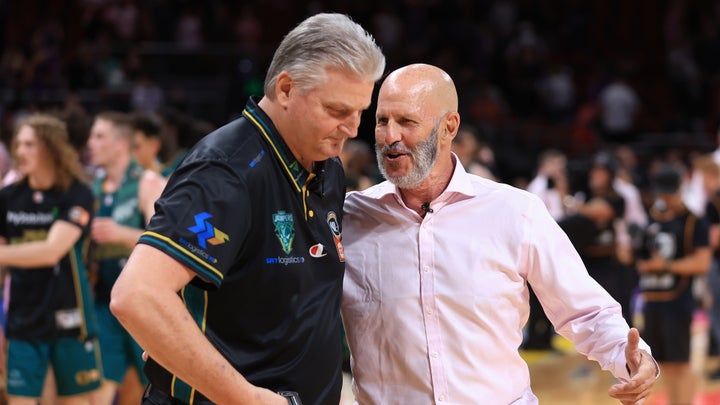 Roth implores rival coach to receive deserved roses