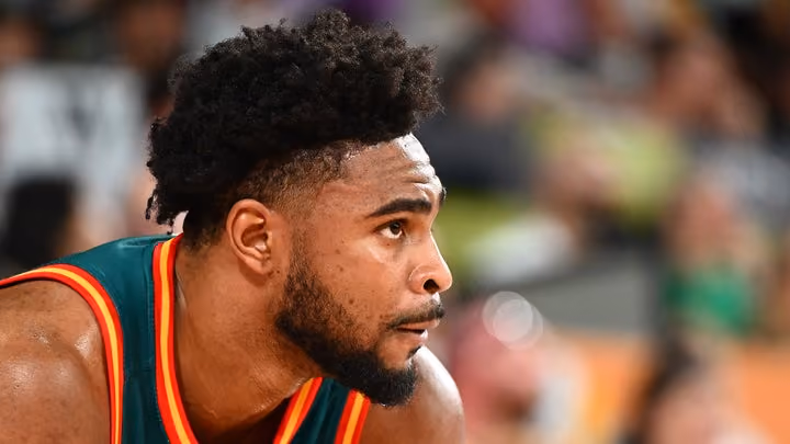 Hamilton's seven threes not enough for JackJumpers