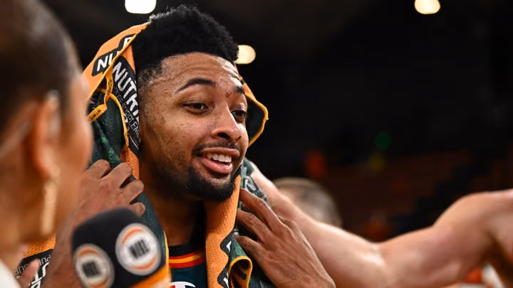 Roth's urging lights fire for DJ's spark