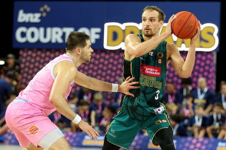 JackJumpers Show Resilience in Close Contest with Breakers