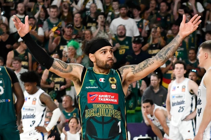 JackJumpers Triumph in Thrilling Overtime Win Against 36ers