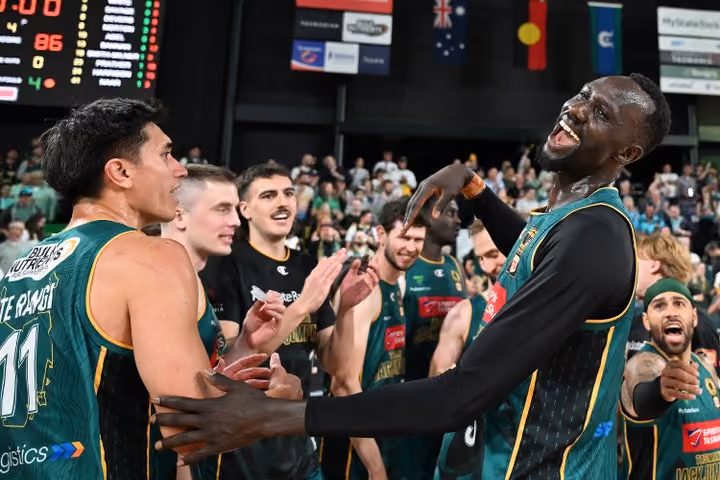JackJumpers Extend Streak to Eight with Gritty Win Over Brisbane
