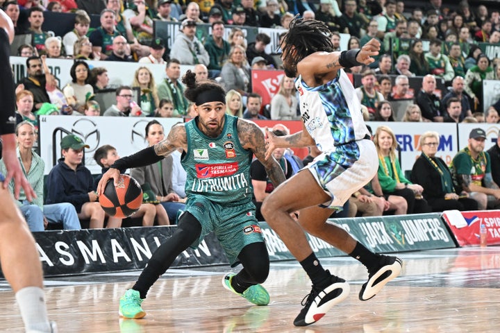 Tasmania JackJumpers Bounce Back with Defensive Masterclass to Stun League-Leading Breakers