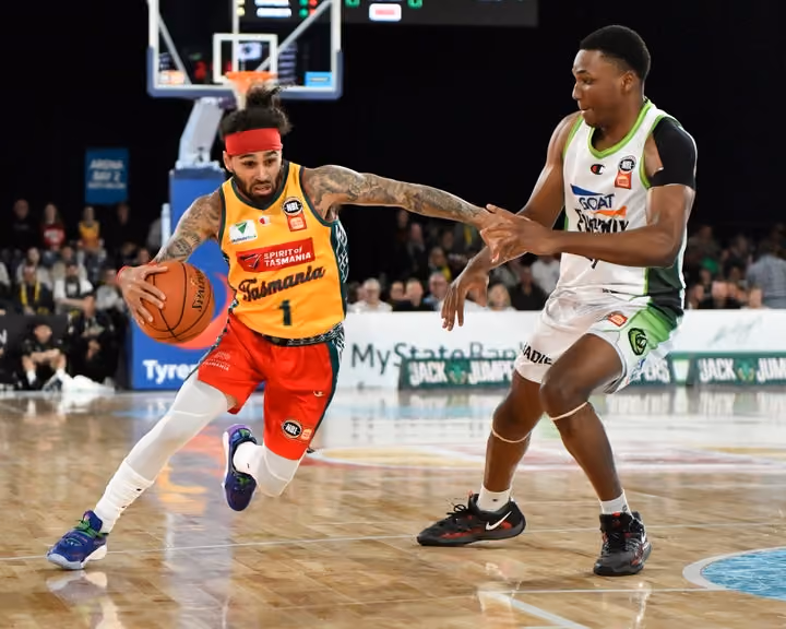 JackJumpers’ Strong Start Overturned as Phoenix Edge Out Win in Launceston