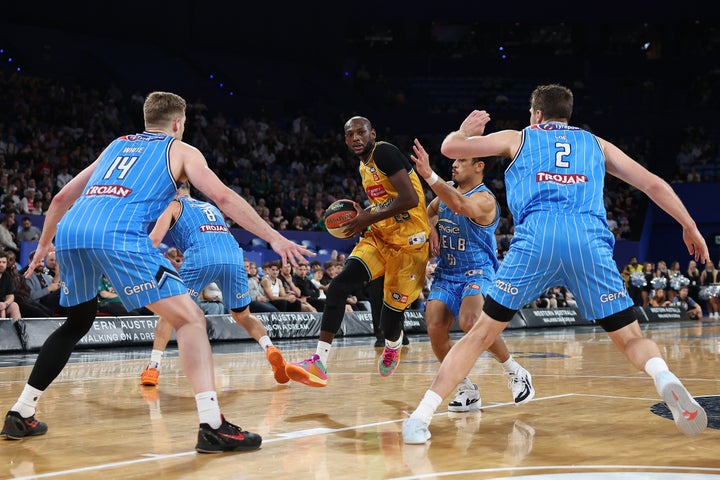 JackJumpers defeated in season opener after tough road trip