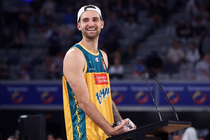 McVeigh named NBL24 Sengstock Trophy winner
