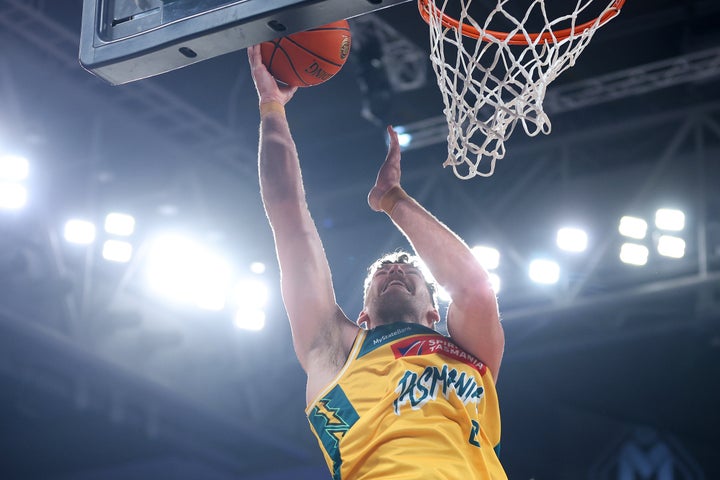 Wounded Magnay battles through Game 5 to claim first NBL Championship
