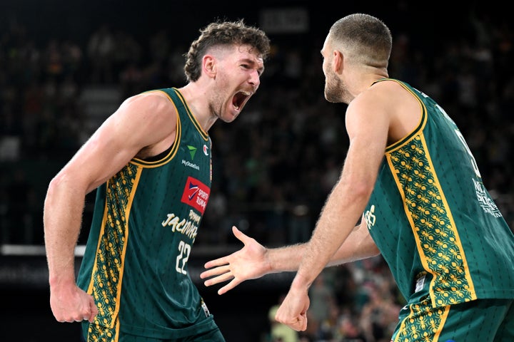 JackJumpers make statement with big win over United