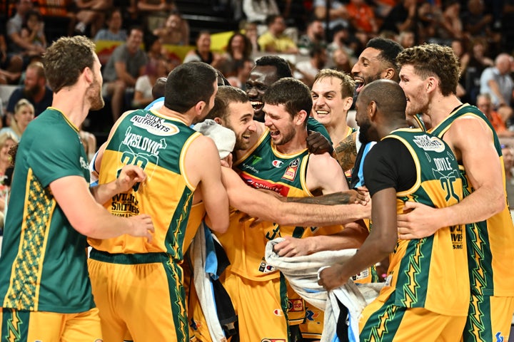 McVeigh nails OT winner for JackJumpers against Taipans