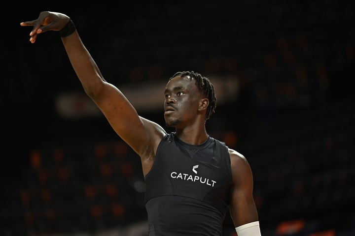 Hobart and Hawaii - Madut Drawing on Parallel Experiences