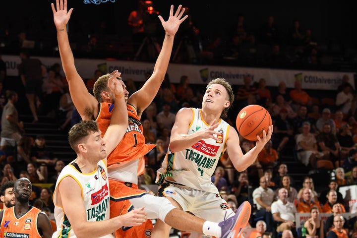Brilliant JackJumpers lock in playoff position