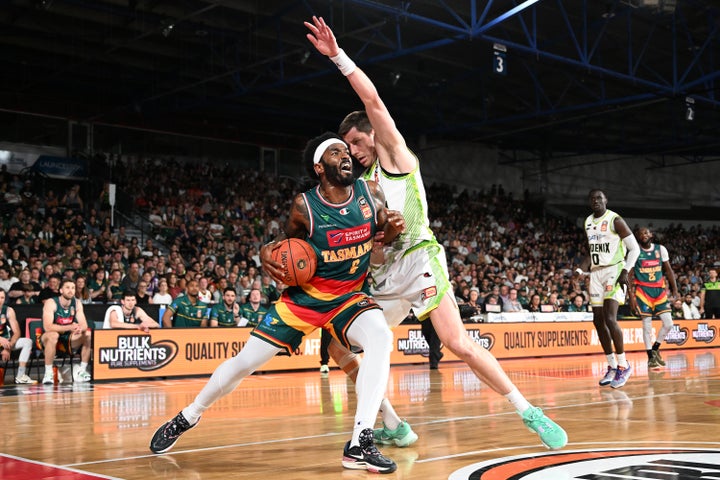 JackJumpers go down to Phoenix in Launceston